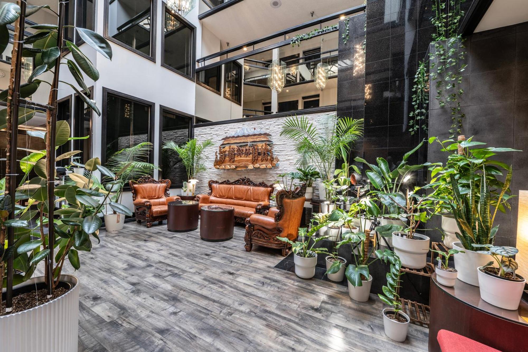 International Hotel Lynnwood