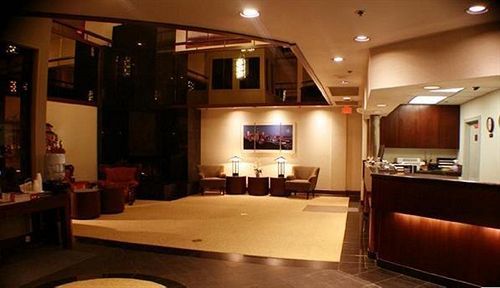 International Hotel 2*